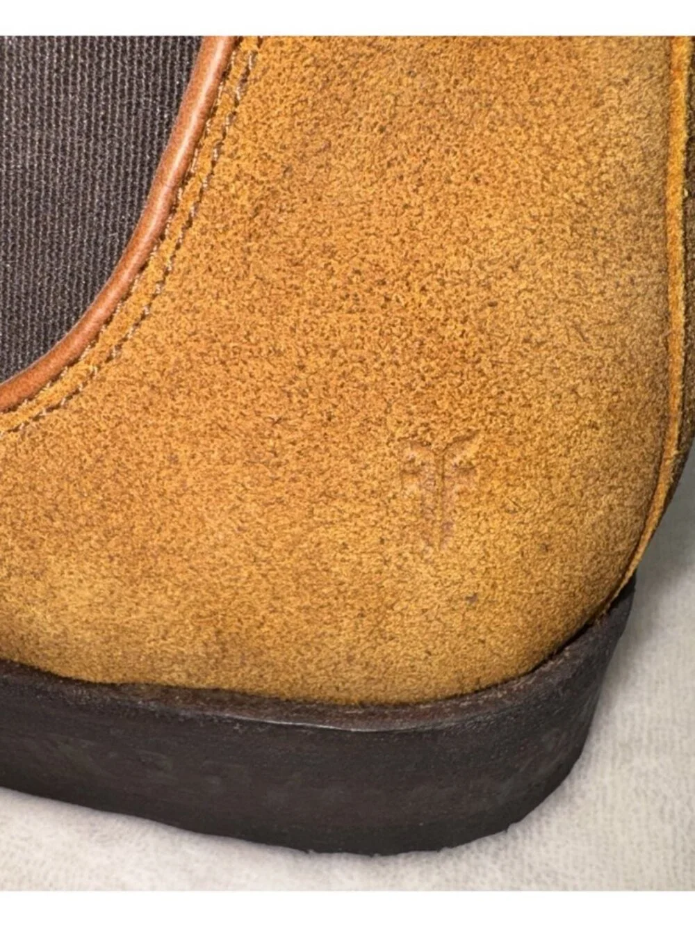 FRYE Suede Chelsea Boots Men’s Size 10 D Pull Tab